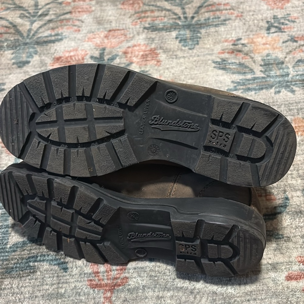 Blundstone - Picture 4 of 4